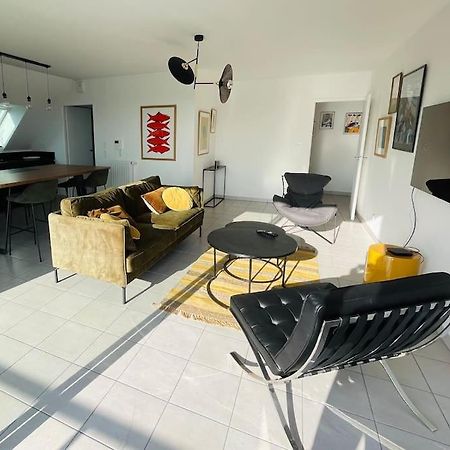 Appartement Lumineux Et Spacieux, Terrasse Et Parking Prive 孔卡尔诺 外观 照片