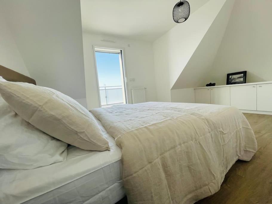 Appartement Lumineux Et Spacieux, Terrasse Et Parking Prive 孔卡尔诺 外观 照片